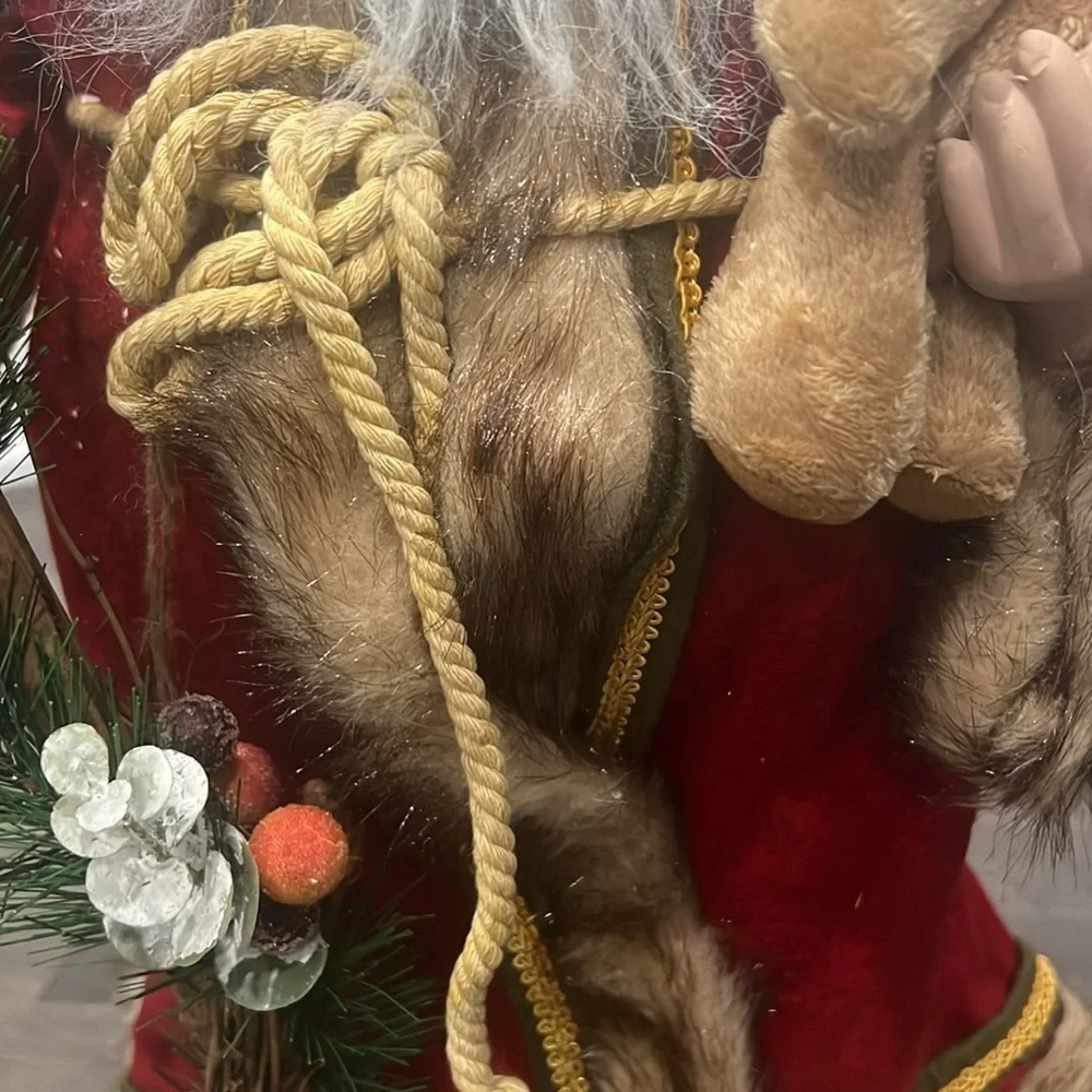 Elegant large Santa statue with beautiful robe